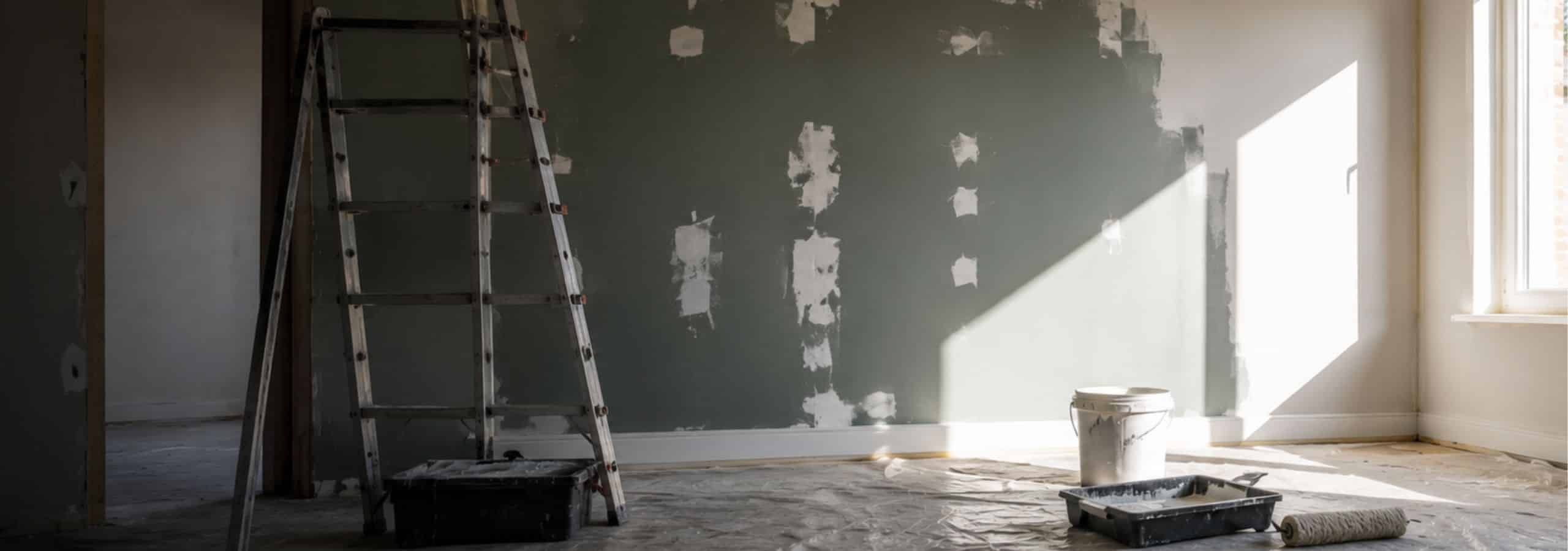 woningherstel header afbeelding woonkamer klaar voor schilderen RDV Plus Groningen